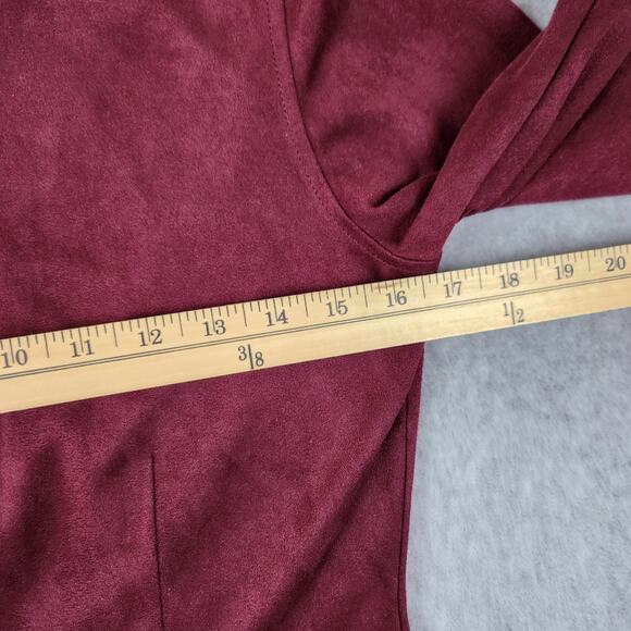 NWT New York & Co Top Size Small Burgandy Suede/Velvet Long Sleeve Button Down - Picture 9 of 10